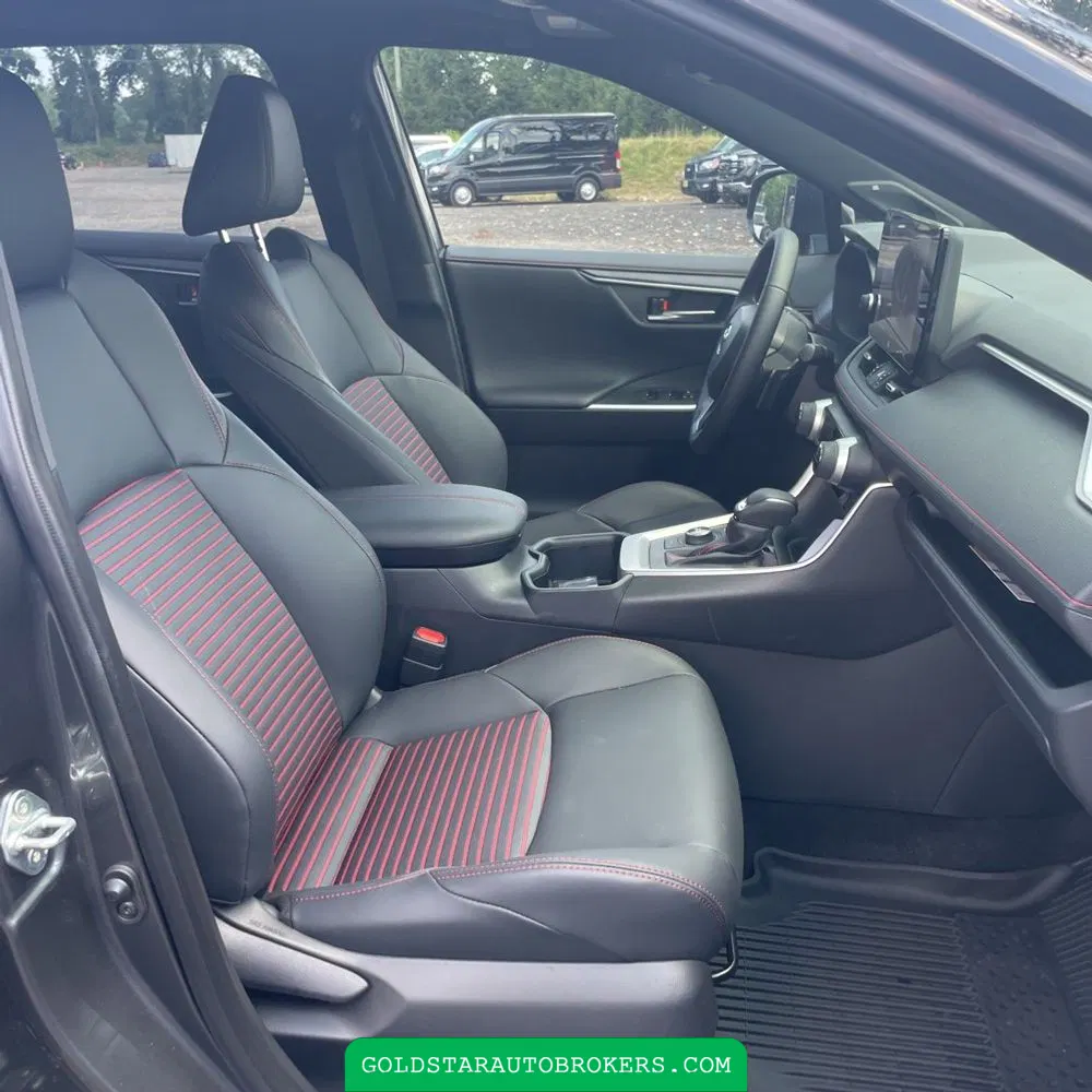 2025 Toyota RAV4 Plug-in Hybrid XSE