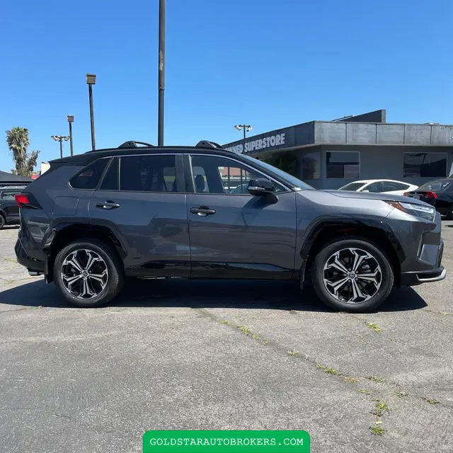 2025 Toyota RAV4 Plug-in Hybrid XSE