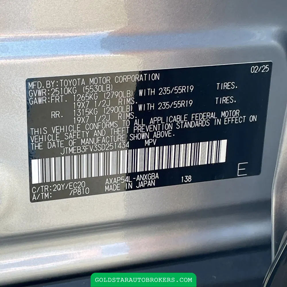2025 Toyota RAV4 Plug-in Hybrid XSE