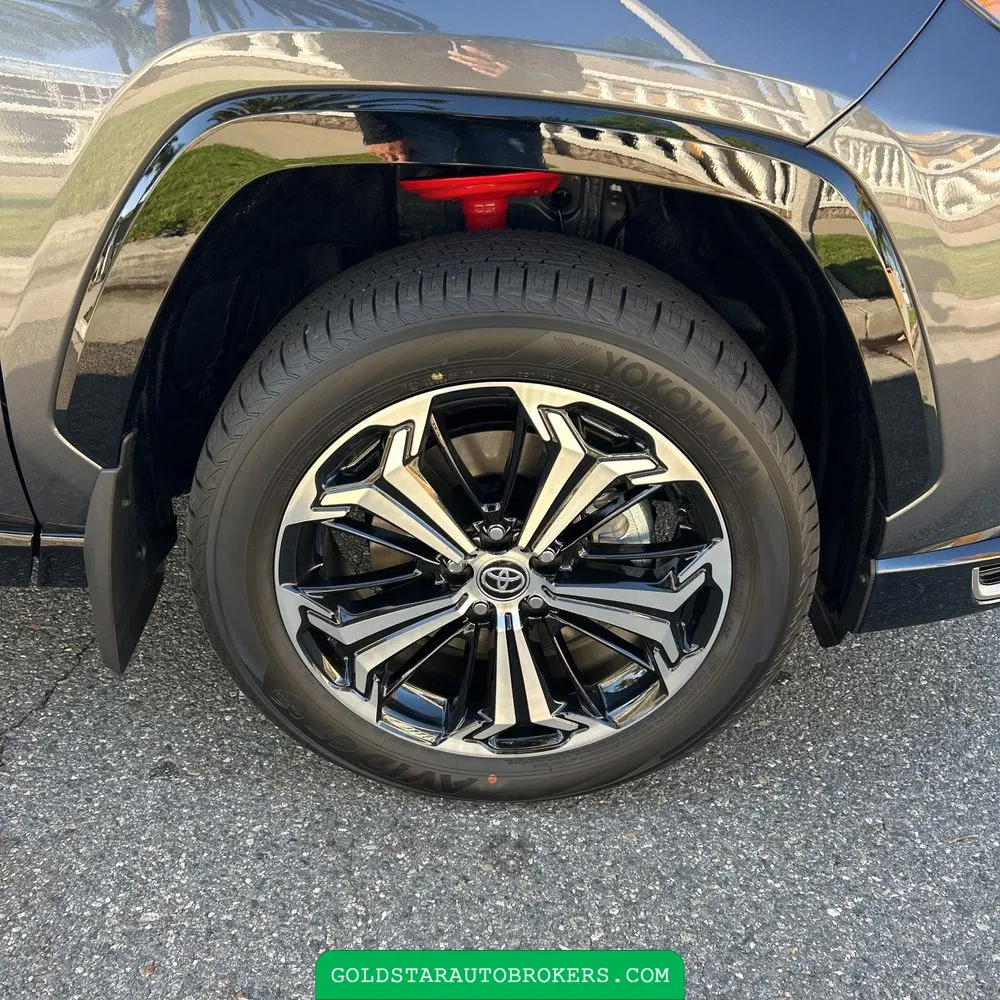 2025 Toyota RAV4 Plug-in Hybrid XSE