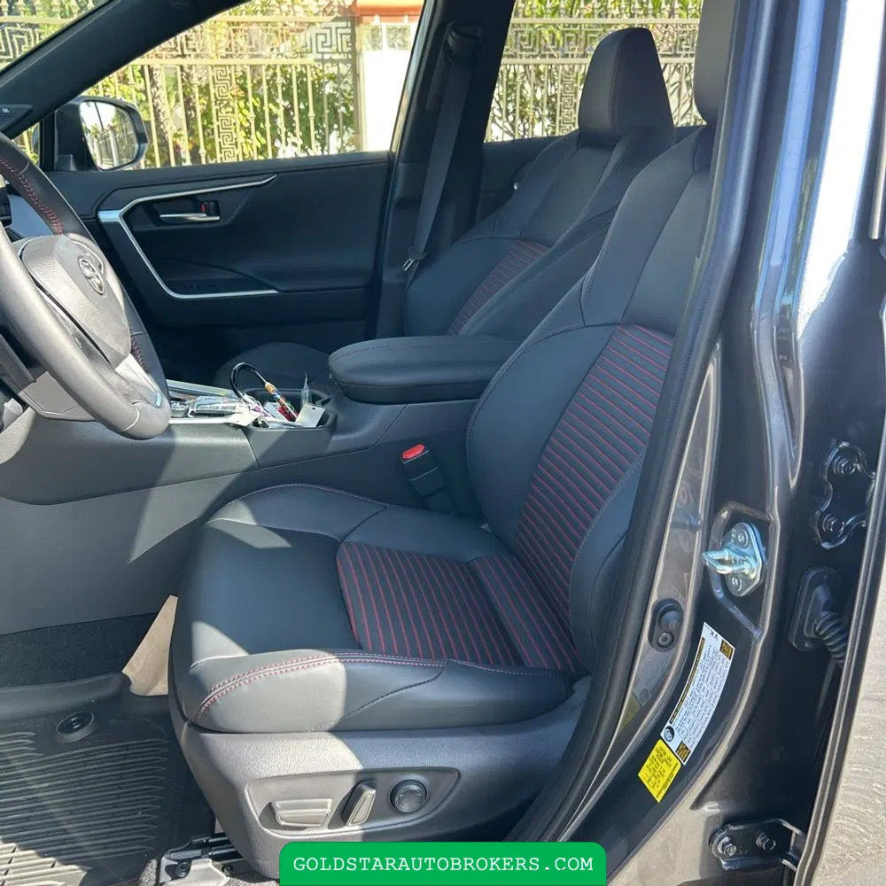 2025 Toyota RAV4 Plug-in Hybrid XSE