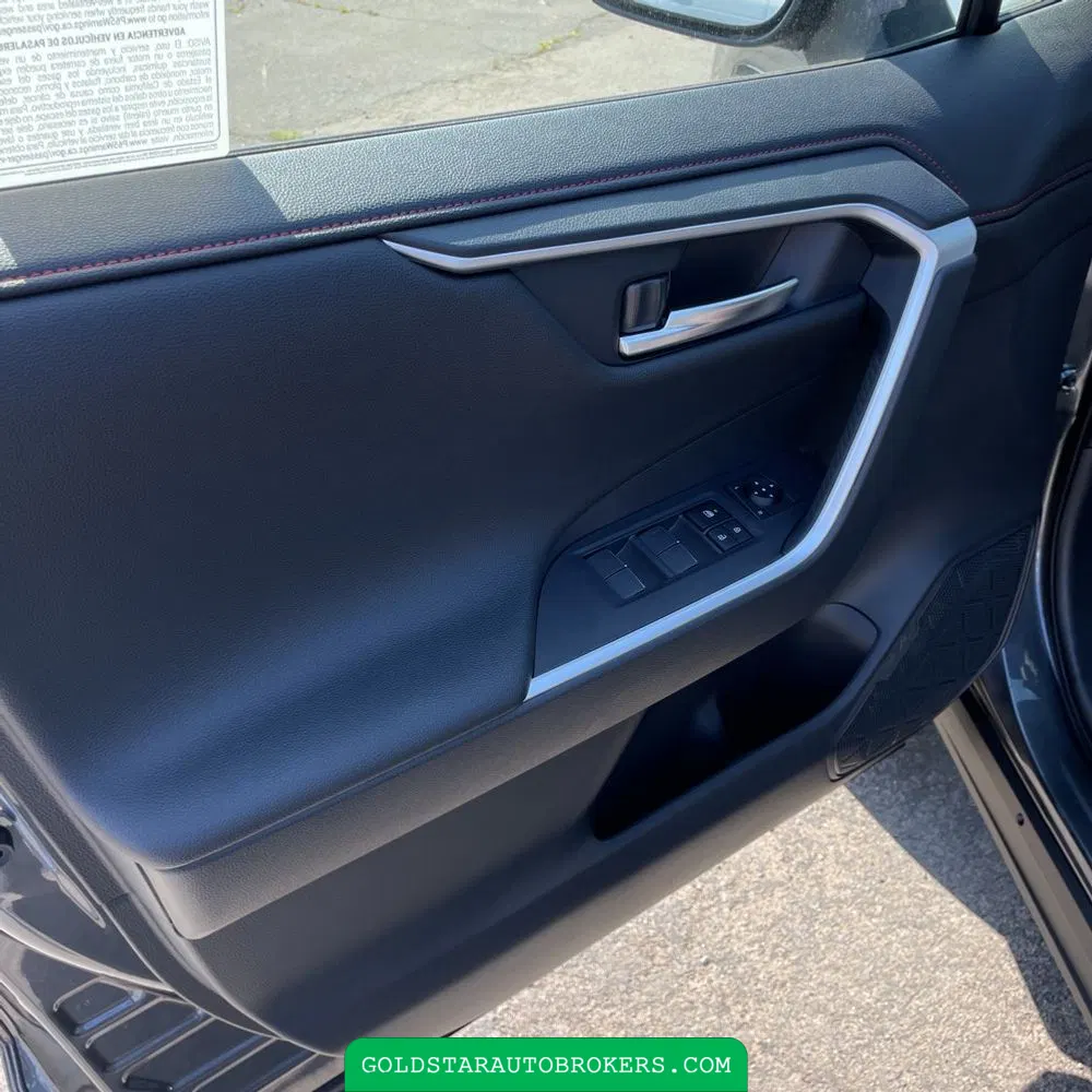 2025 Toyota RAV4 Plug-in Hybrid XSE