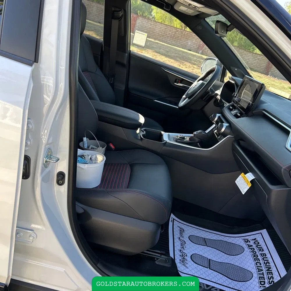 2025 Toyota RAV4 Plug-in Hybrid XSE