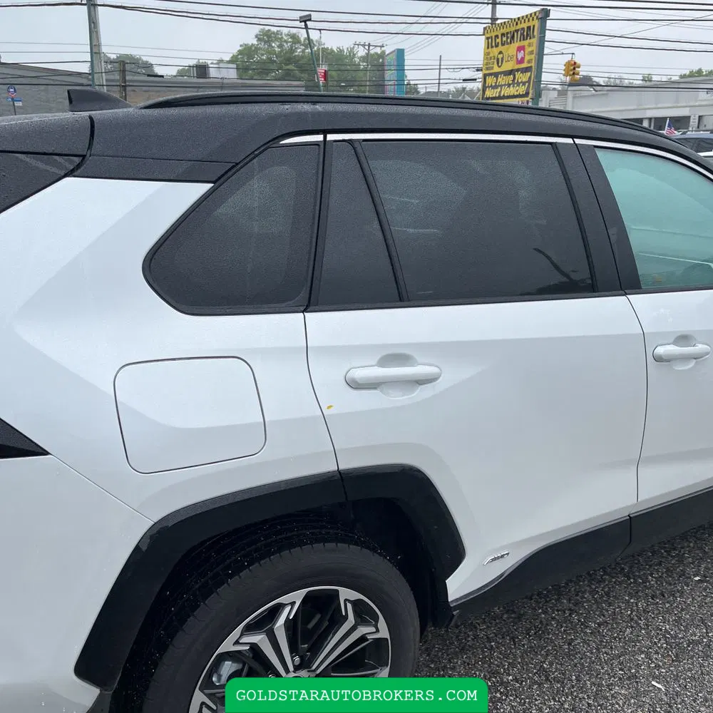 2025 Toyota RAV4 Plug-in Hybrid XSE