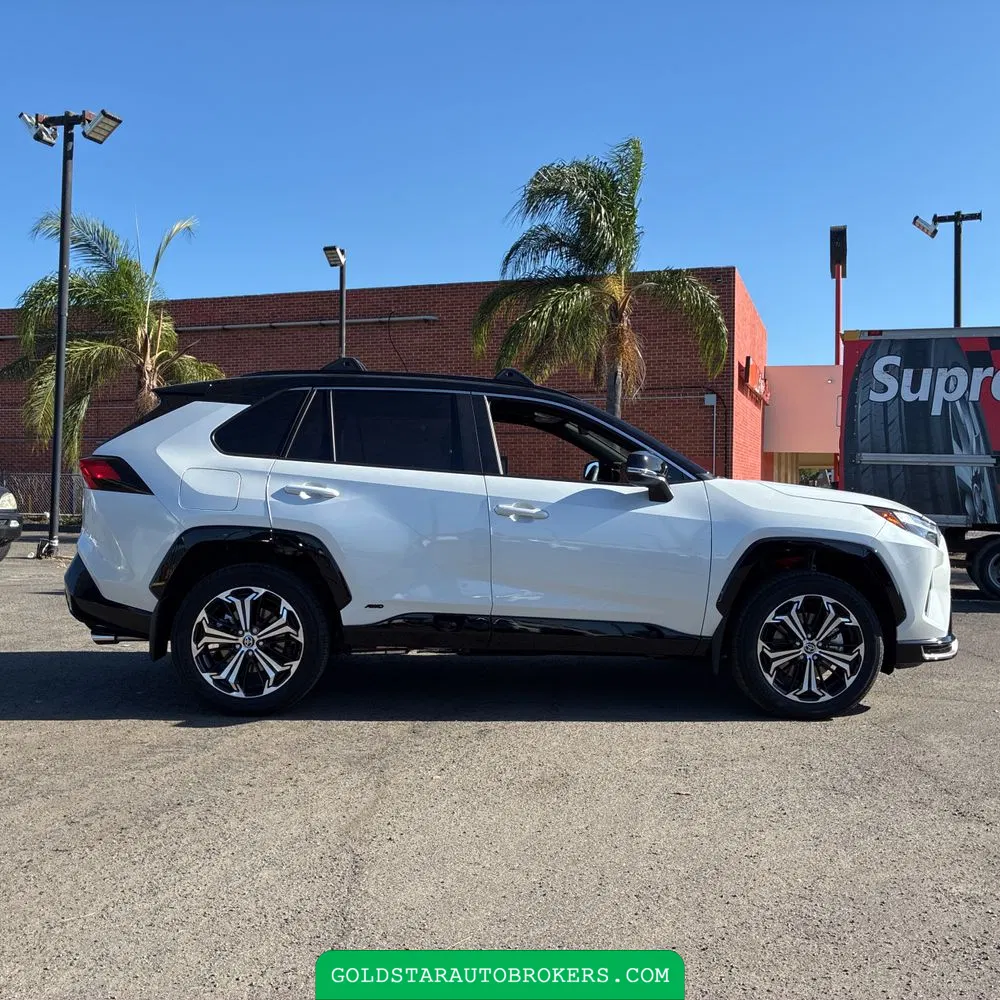 2025 Toyota RAV4 Plug-in Hybrid XSE
