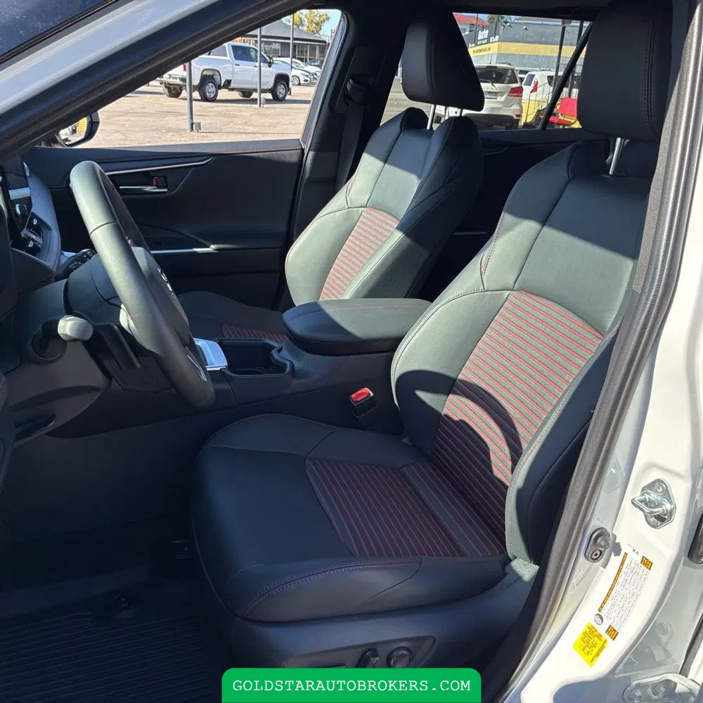 2025 Toyota RAV4 Plug-in Hybrid XSE