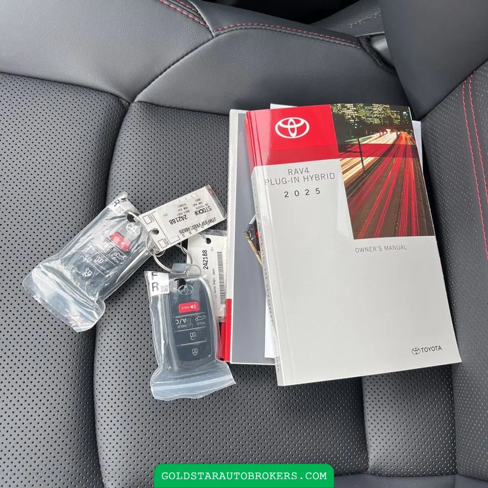 2025 Toyota RAV4 Plug-in Hybrid XSE