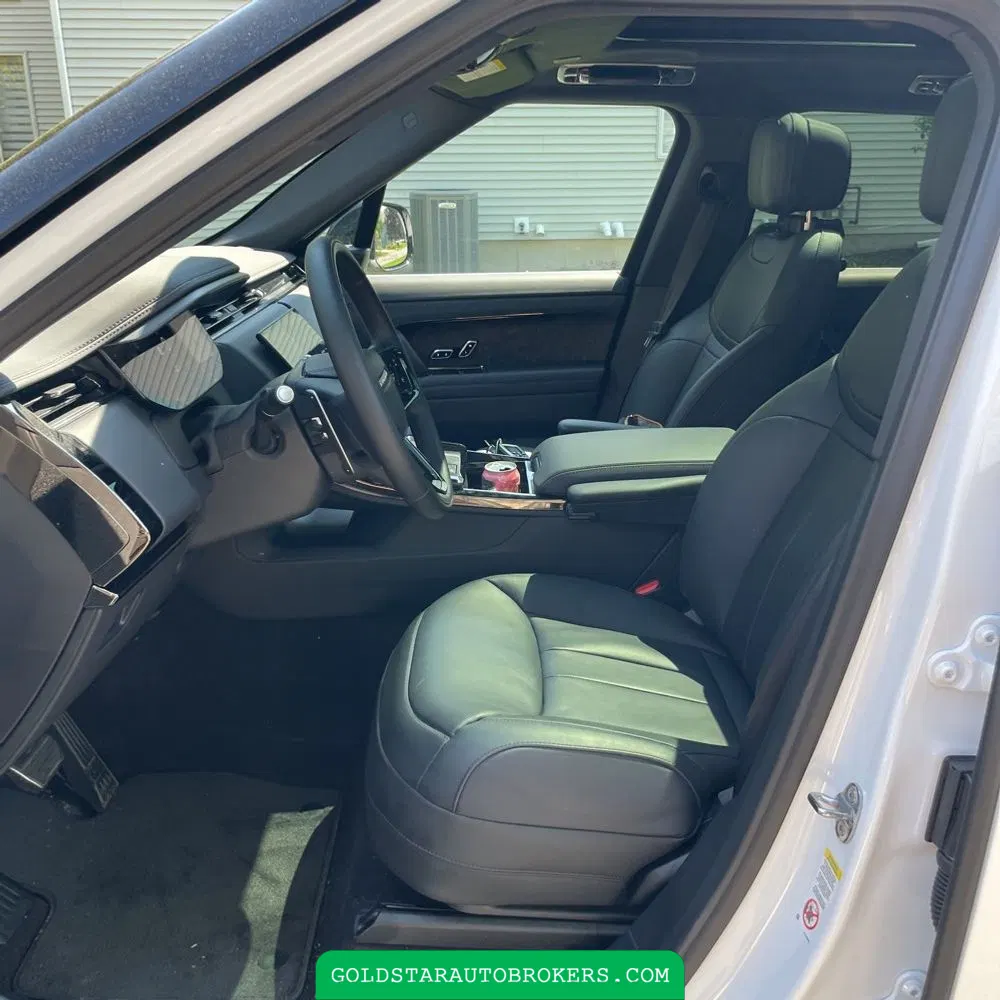 2026 Land Rover Range Rover Sport P400 Dynamic SE