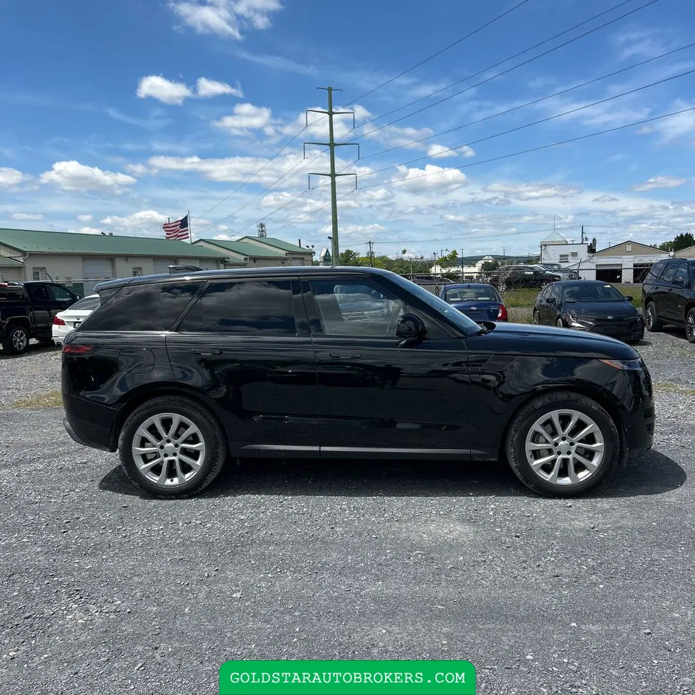 2025 Land Rover Range Rover Sport P360 SE