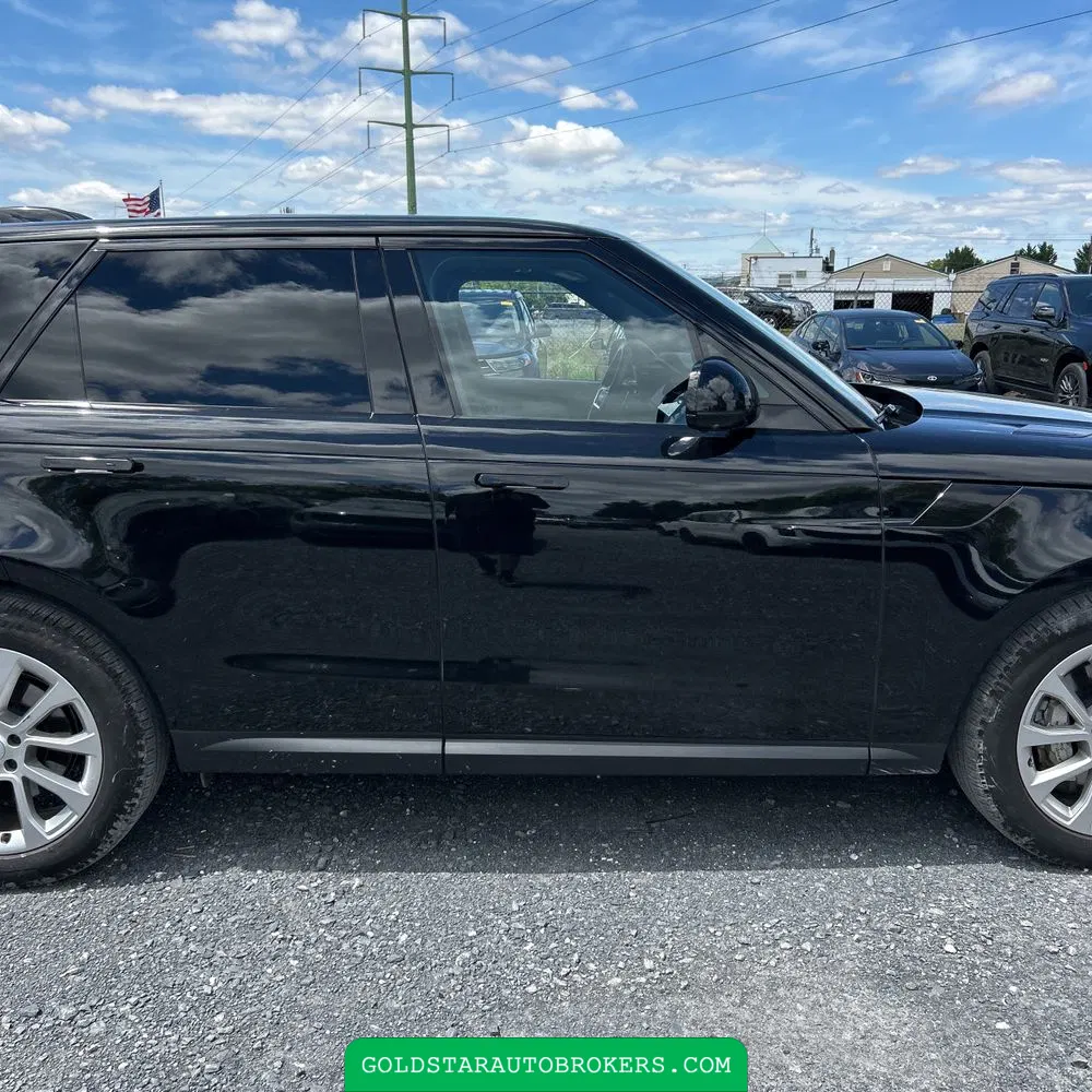 2025 Land Rover Range Rover Sport P360 SE