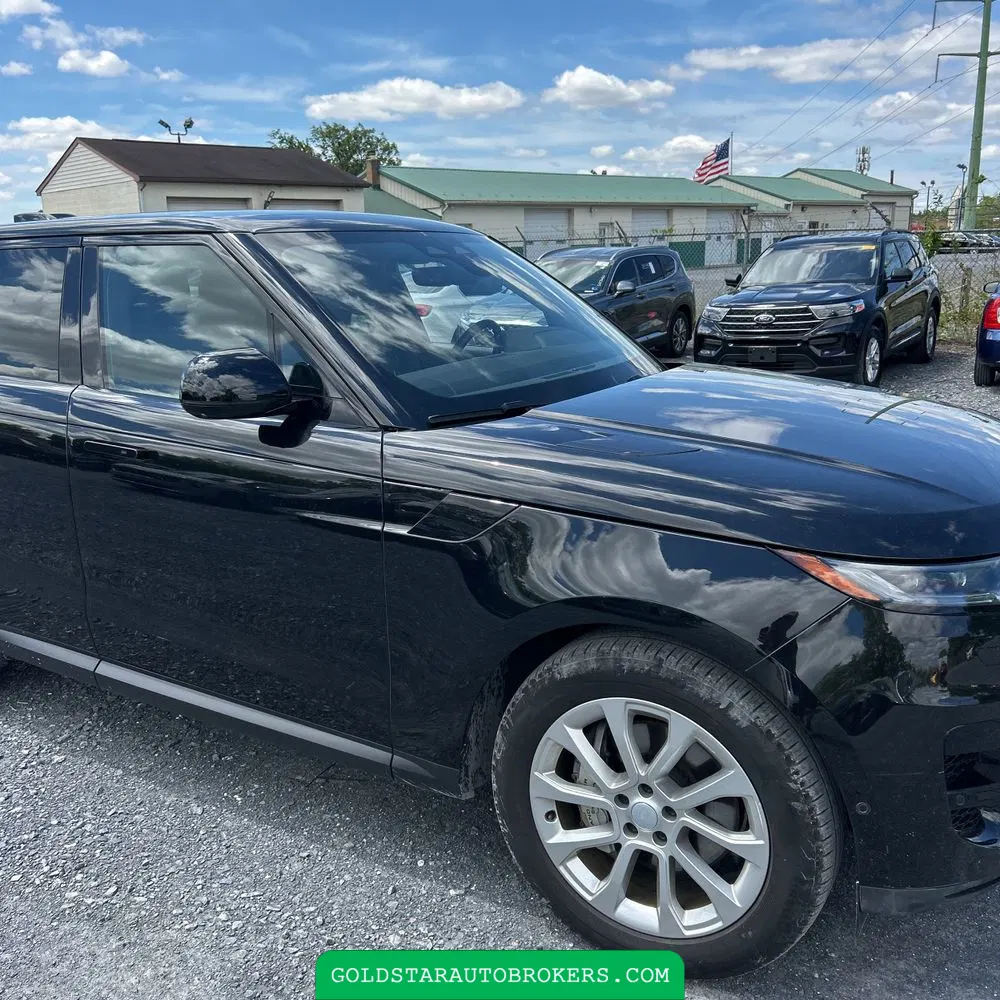 2025 Land Rover Range Rover Sport P360 SE
