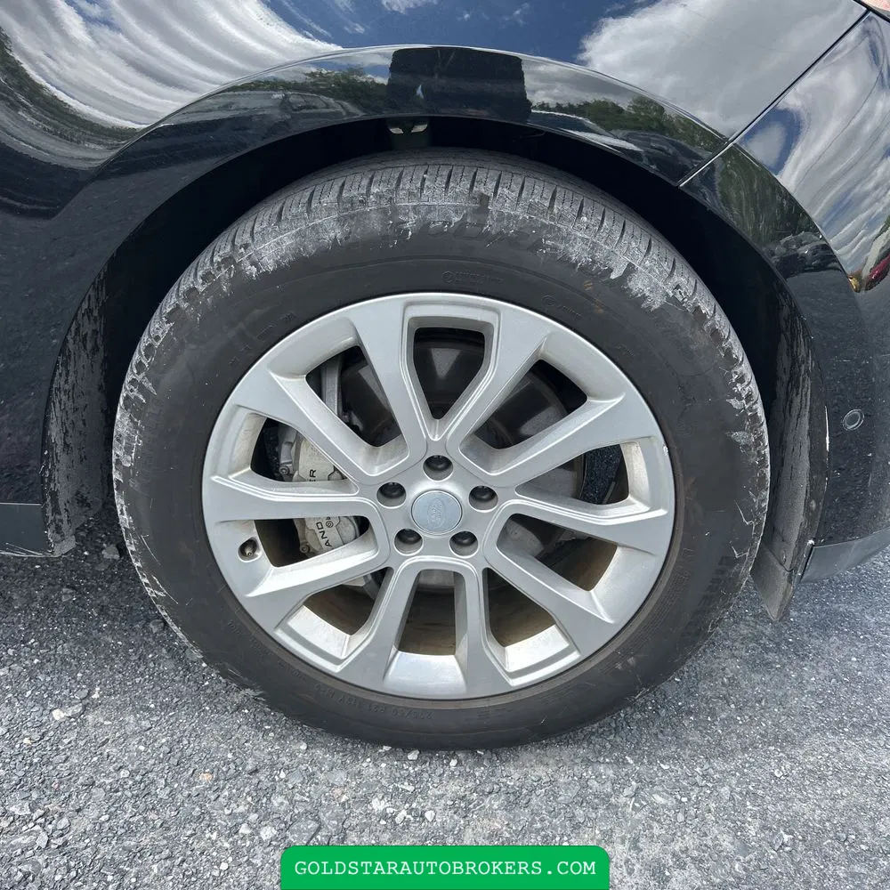 2025 Land Rover Range Rover Sport P360 SE