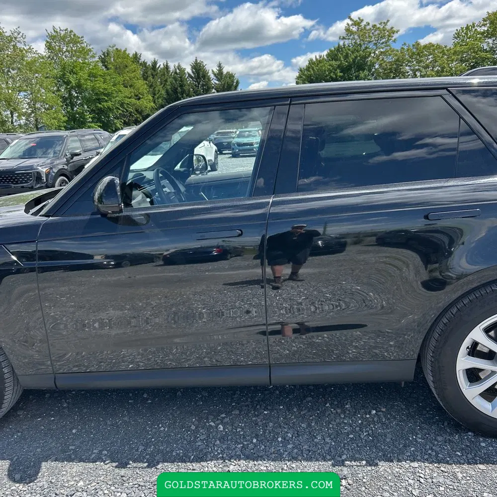 2025 Land Rover Range Rover Sport P360 SE