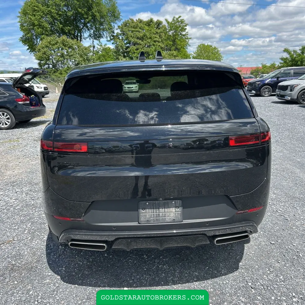 2025 Land Rover Range Rover Sport P360 SE