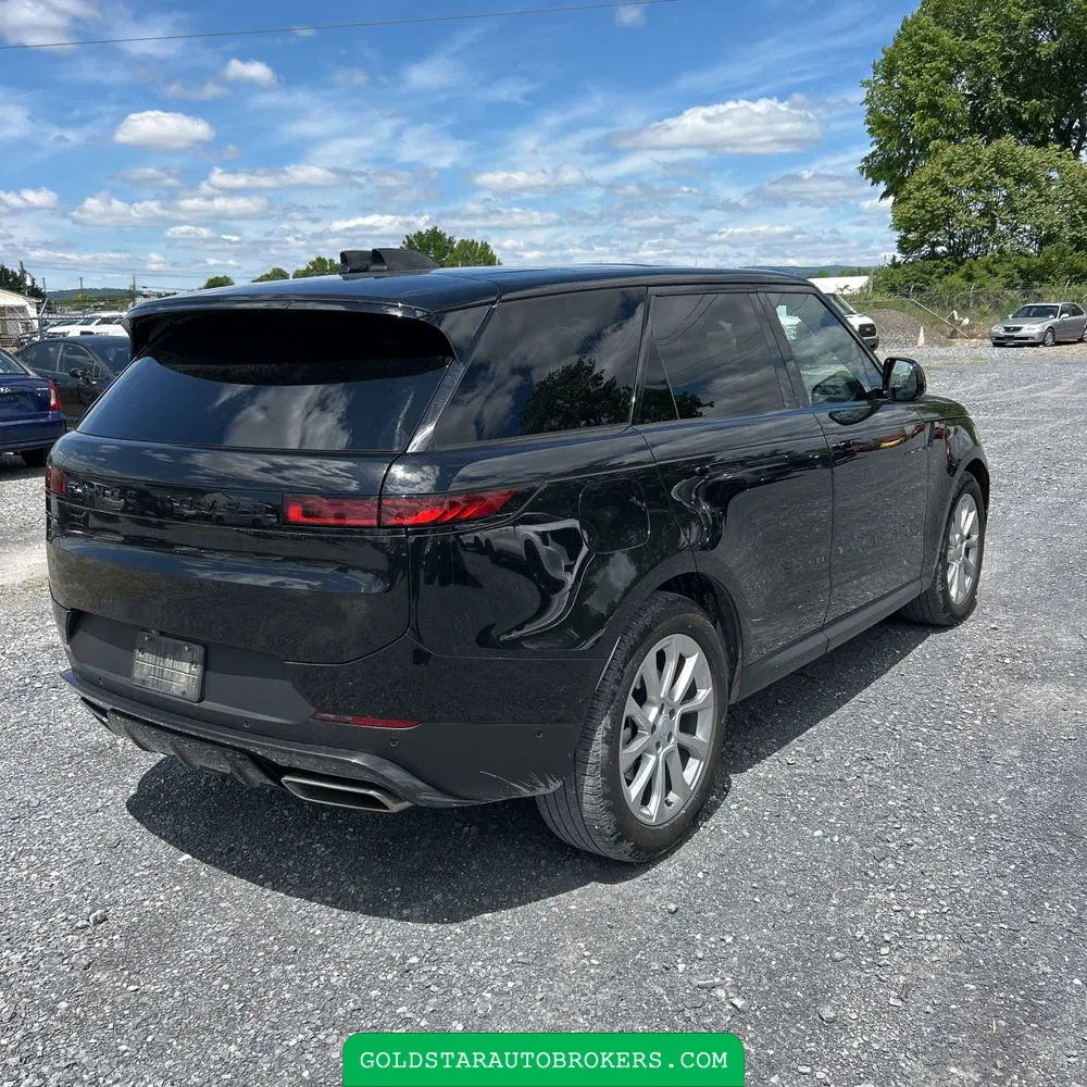 2025 Land Rover Range Rover Sport P360 SE