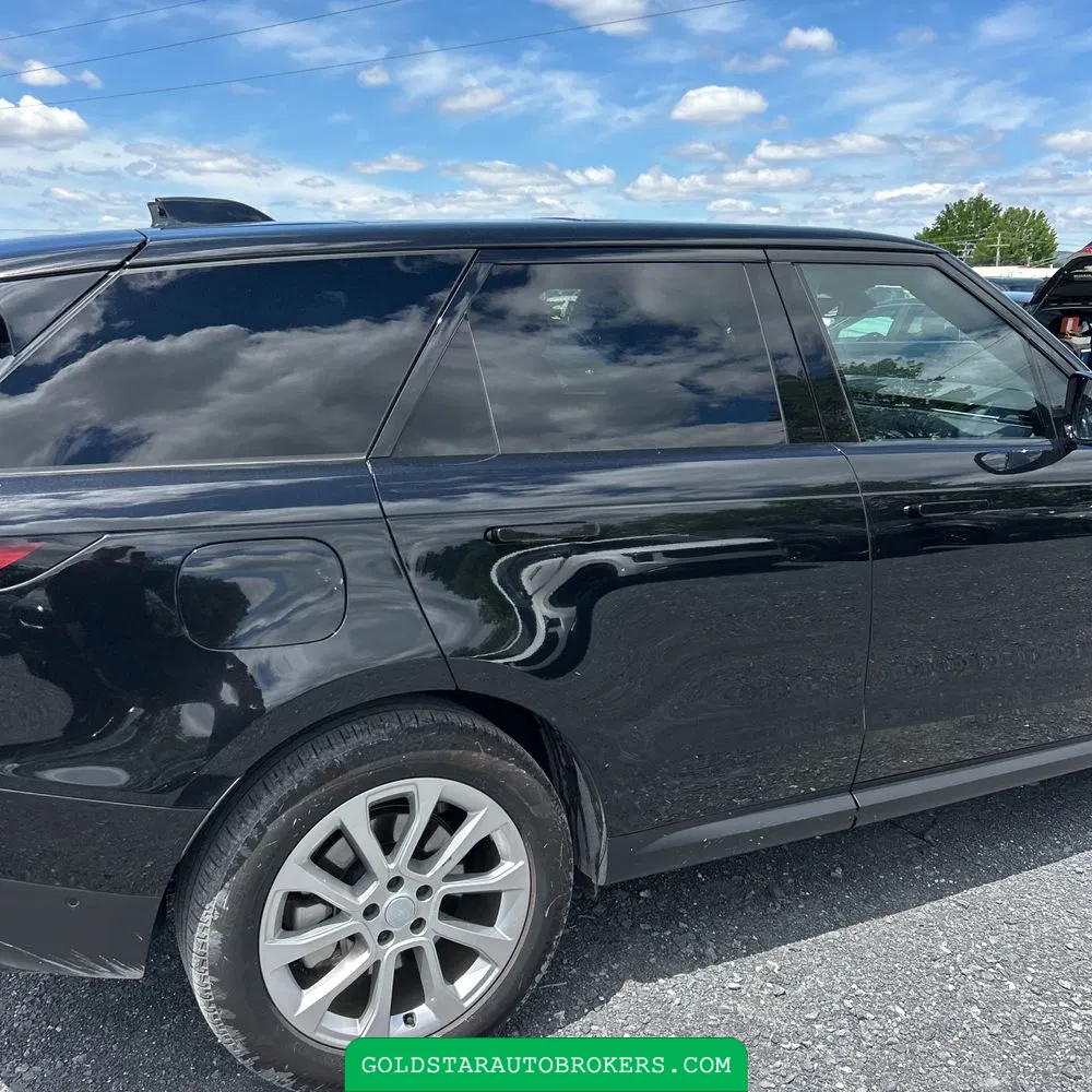 2025 Land Rover Range Rover Sport P360 SE