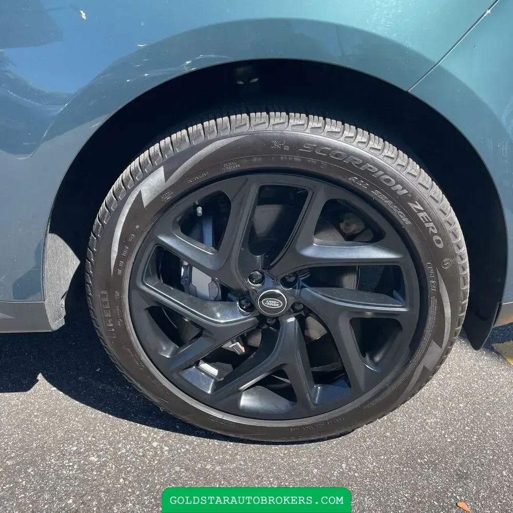 2024 Land Rover Range Rover Sport P360 SE