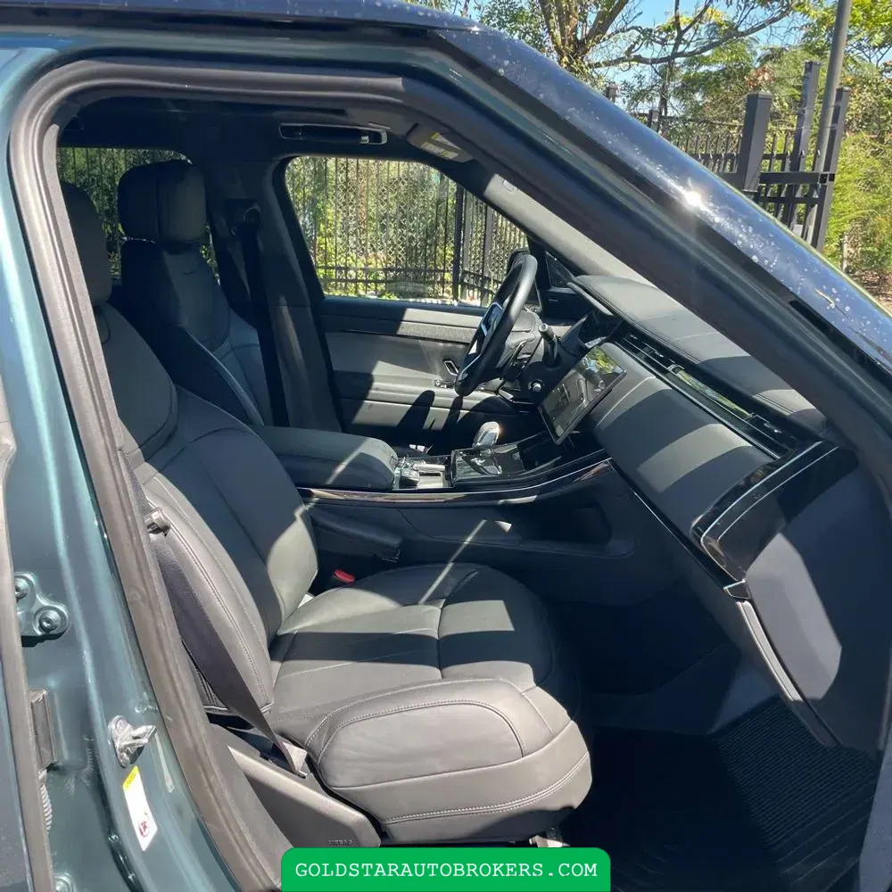2024 Land Rover Range Rover Sport P360 SE