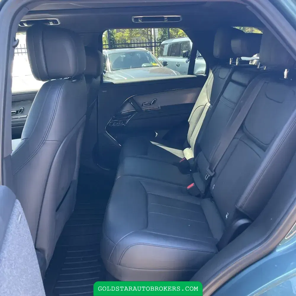 2024 Land Rover Range Rover Sport P360 SE
