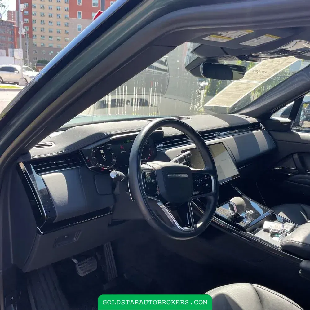 2024 Land Rover Range Rover Sport P360 SE