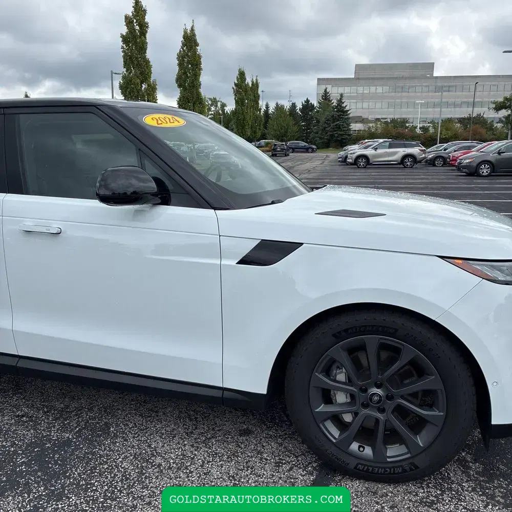 2024 Land Rover Range Rover Sport P360 SE