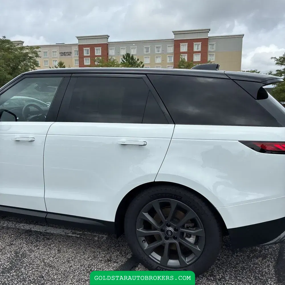 2024 Land Rover Range Rover Sport P360 SE