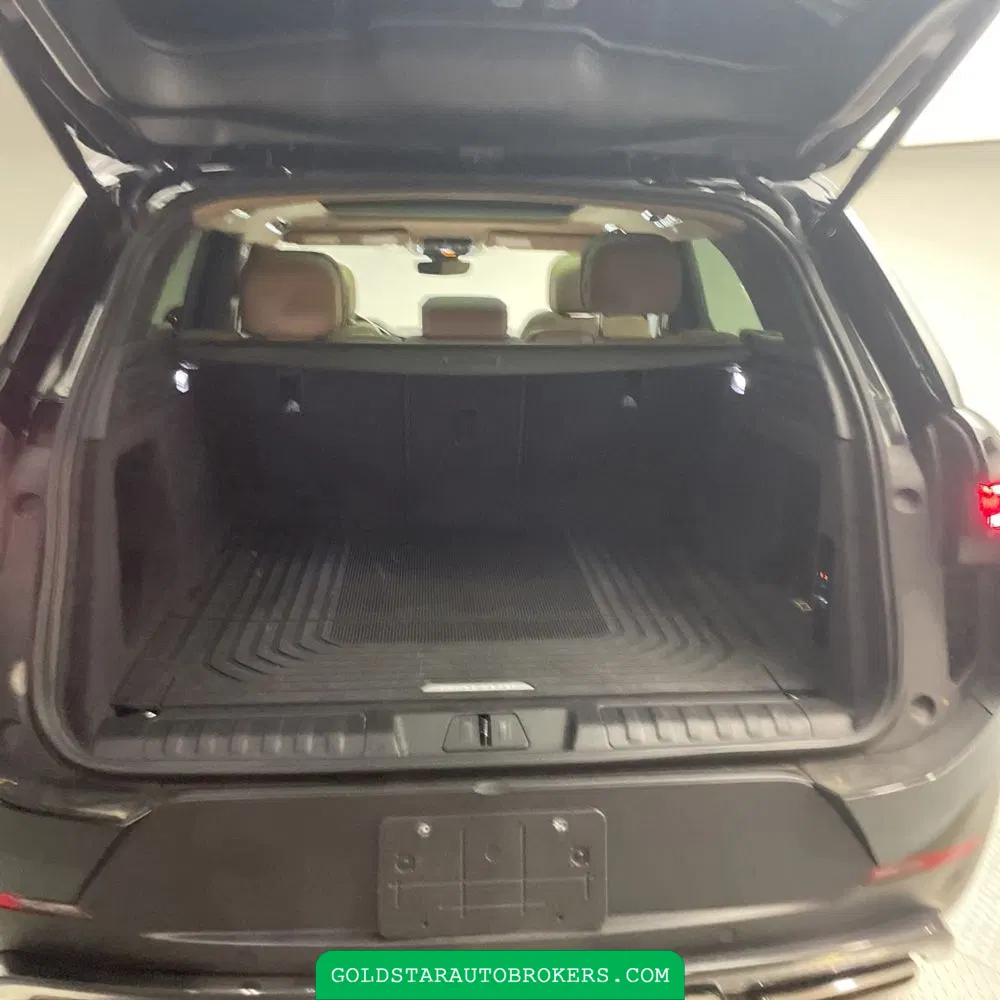 2023 Land Rover Range Rover Sport P360 SE