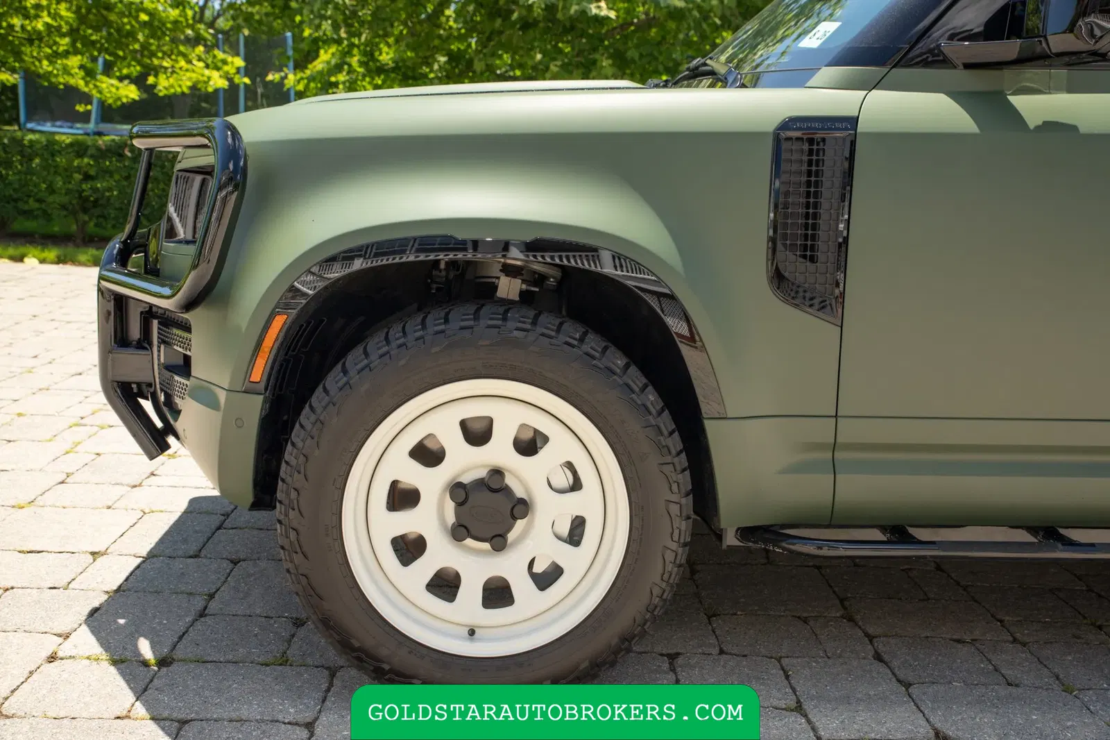 2022 Land Rover Defender 110 V8