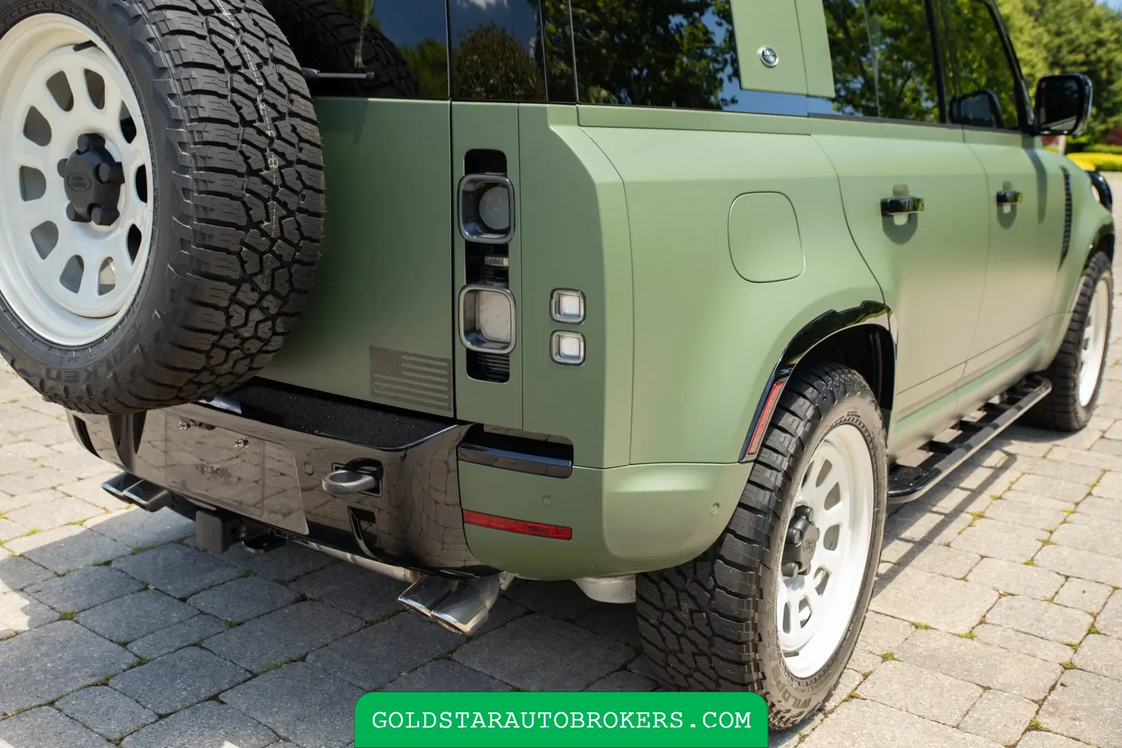 2022 Land Rover Defender 110 V8