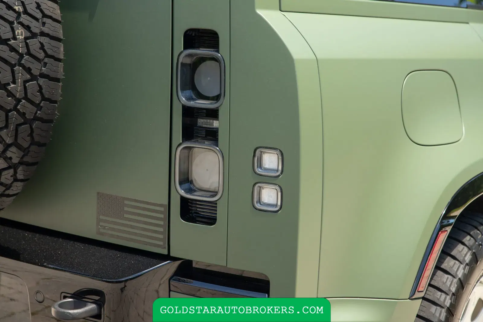 2022 Land Rover Defender 110 V8