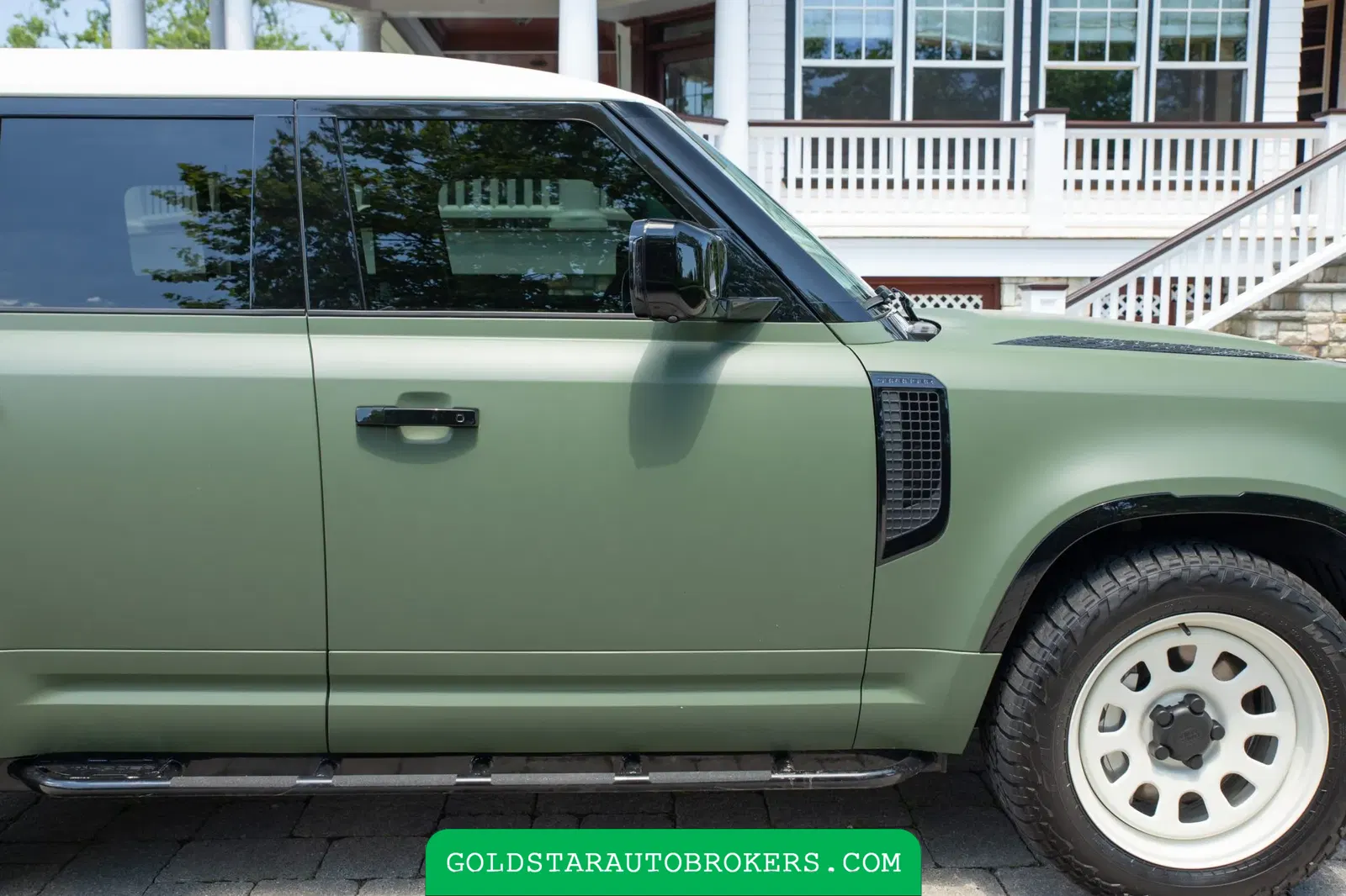 2022 Land Rover Defender 110 V8