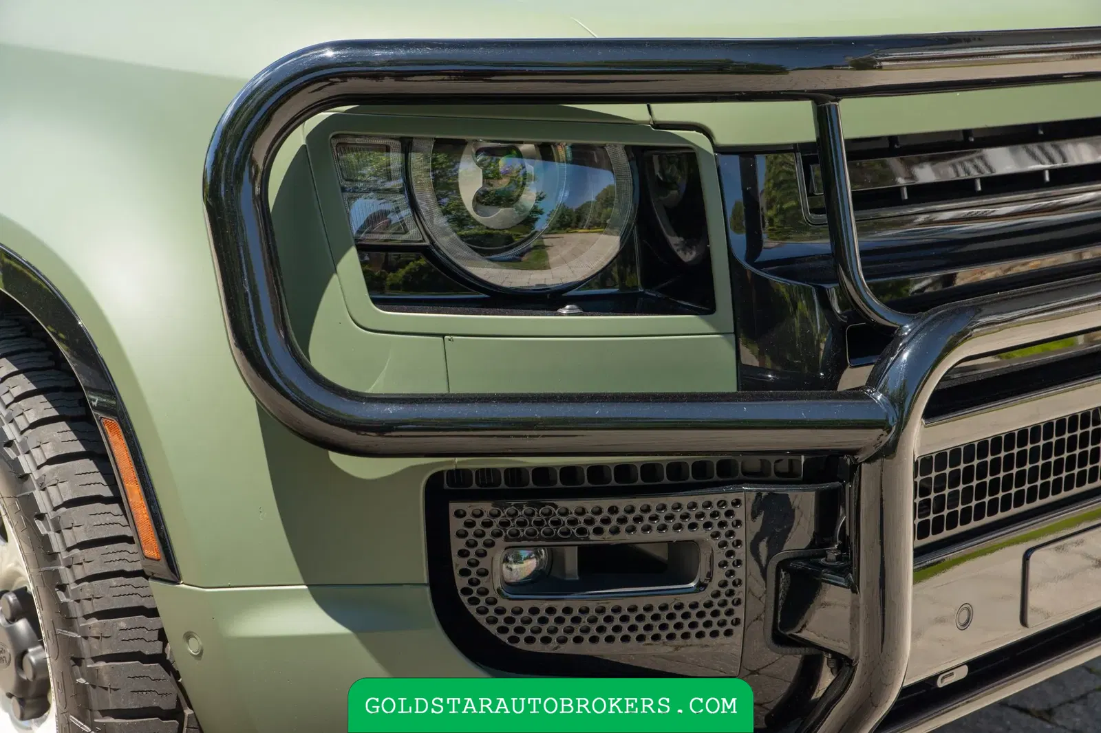 2022 Land Rover Defender 110 V8