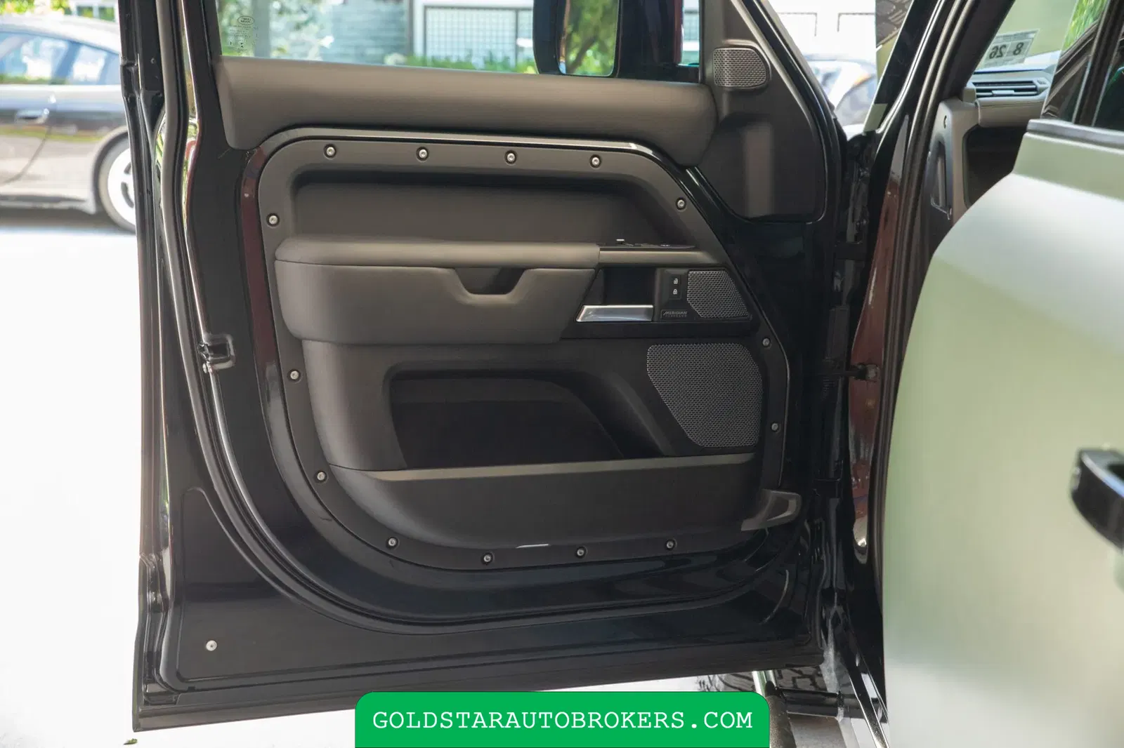 2022 Land Rover Defender 110 V8