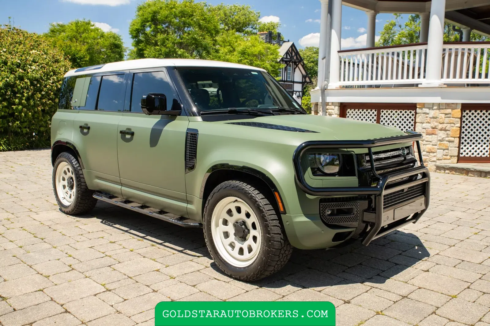 2022 Land Rover Defender 110 V8