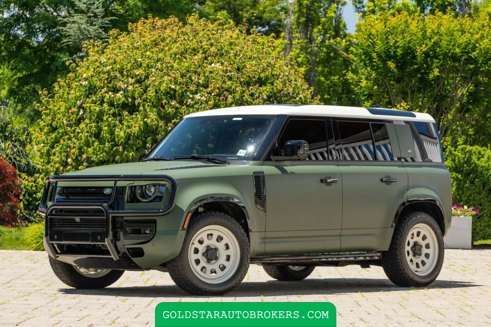 2022 Land Rover Defender 110 V8