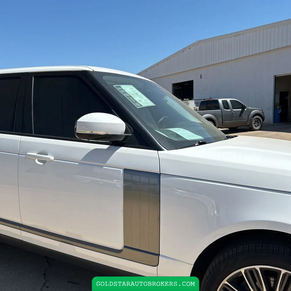 2021 Land Rover Range Rover P525 HSE Westminster Edition
