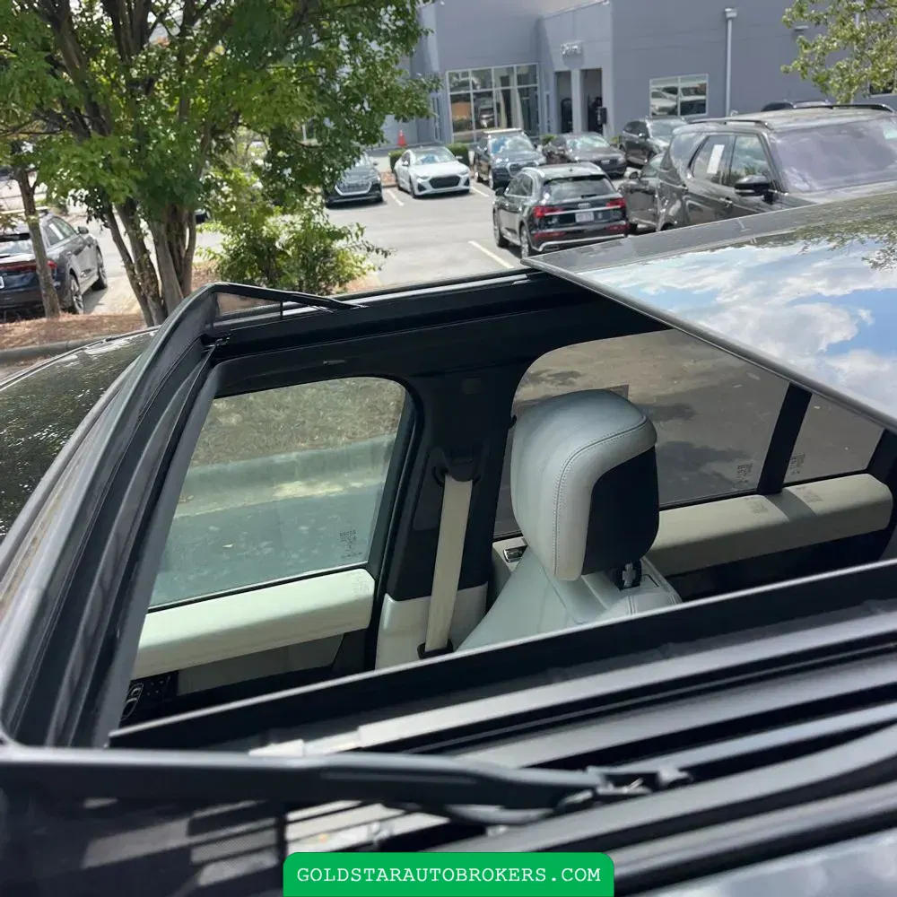 2022 Land Rover Range Rover P525 HSE Westminster Edition