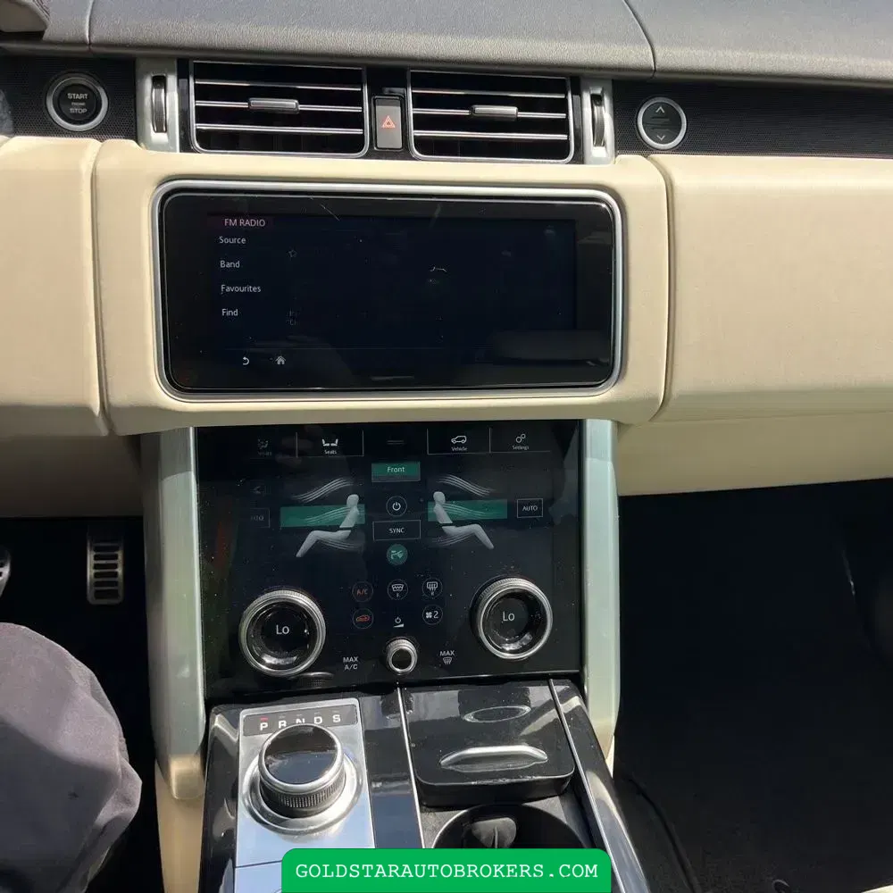 2022 Land Rover Range Rover P525 HSE Westminster Edition