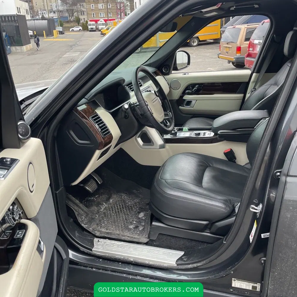 2020 Land Rover Range Rover P525 HSE