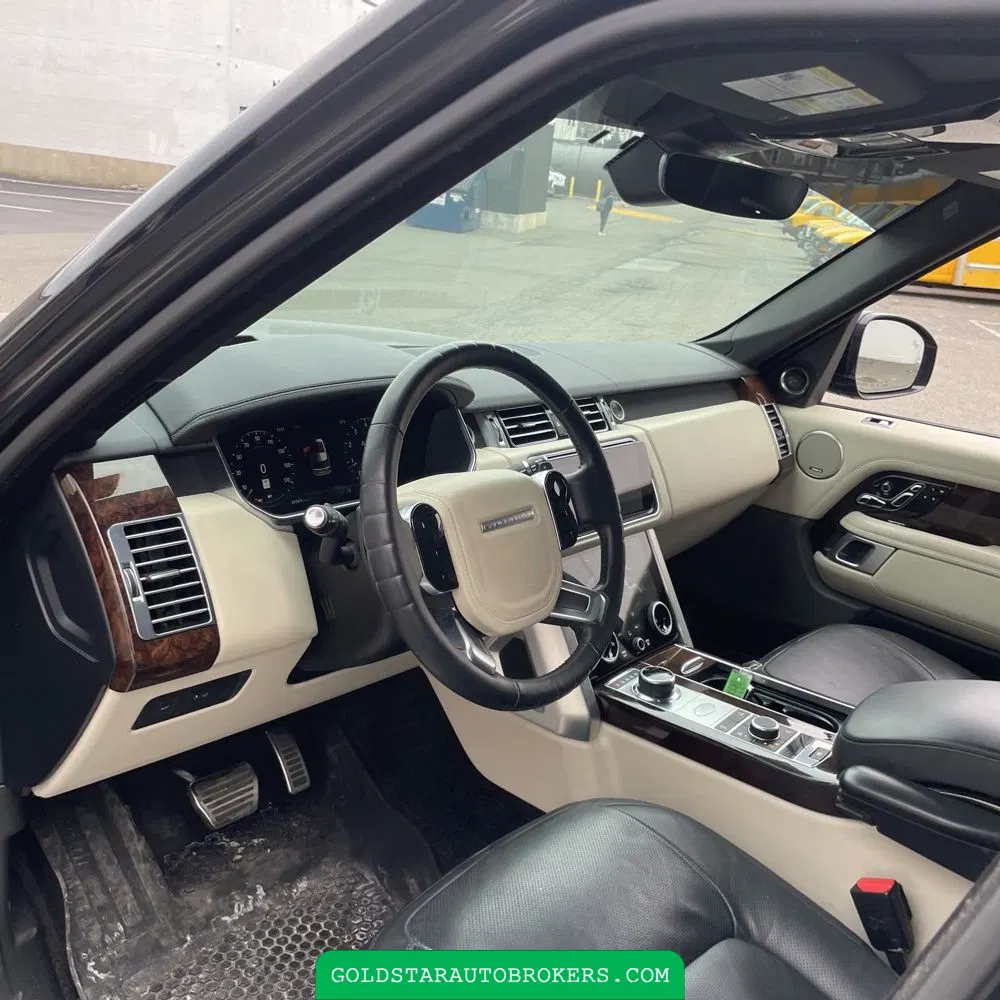 2020 Land Rover Range Rover P525 HSE
