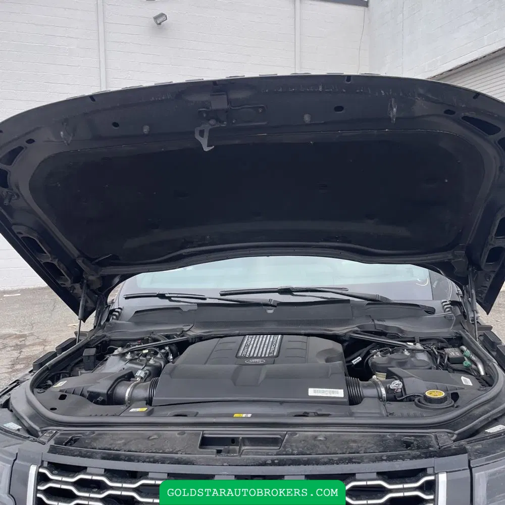 2020 Land Rover Range Rover P525 HSE