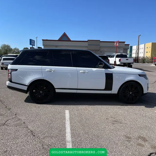 2020 Land Rover Range Rover P525 HSE