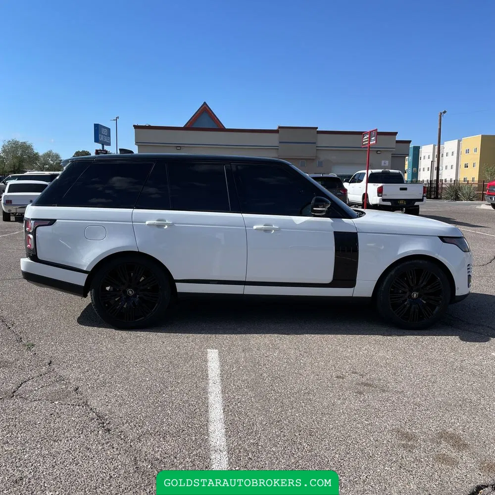 2020 Land Rover Range Rover P525 HSE