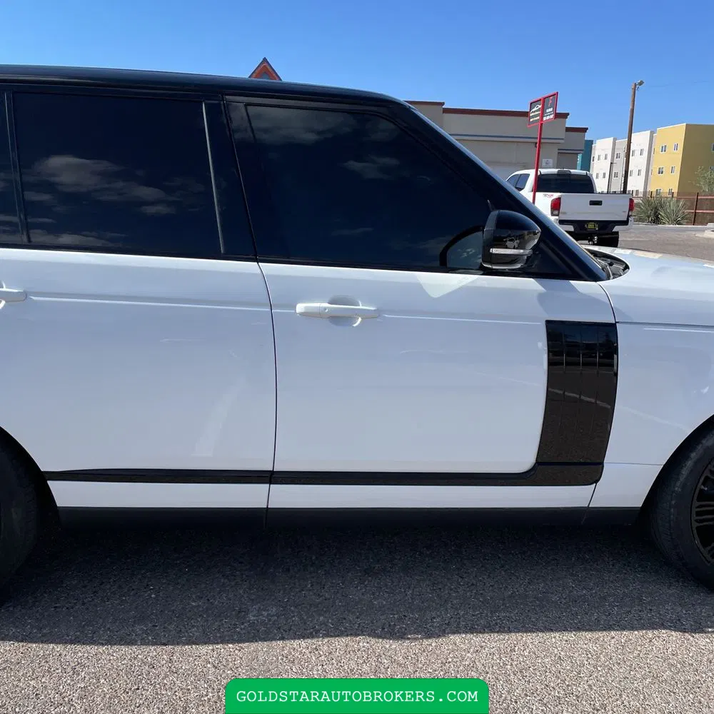 2020 Land Rover Range Rover P525 HSE