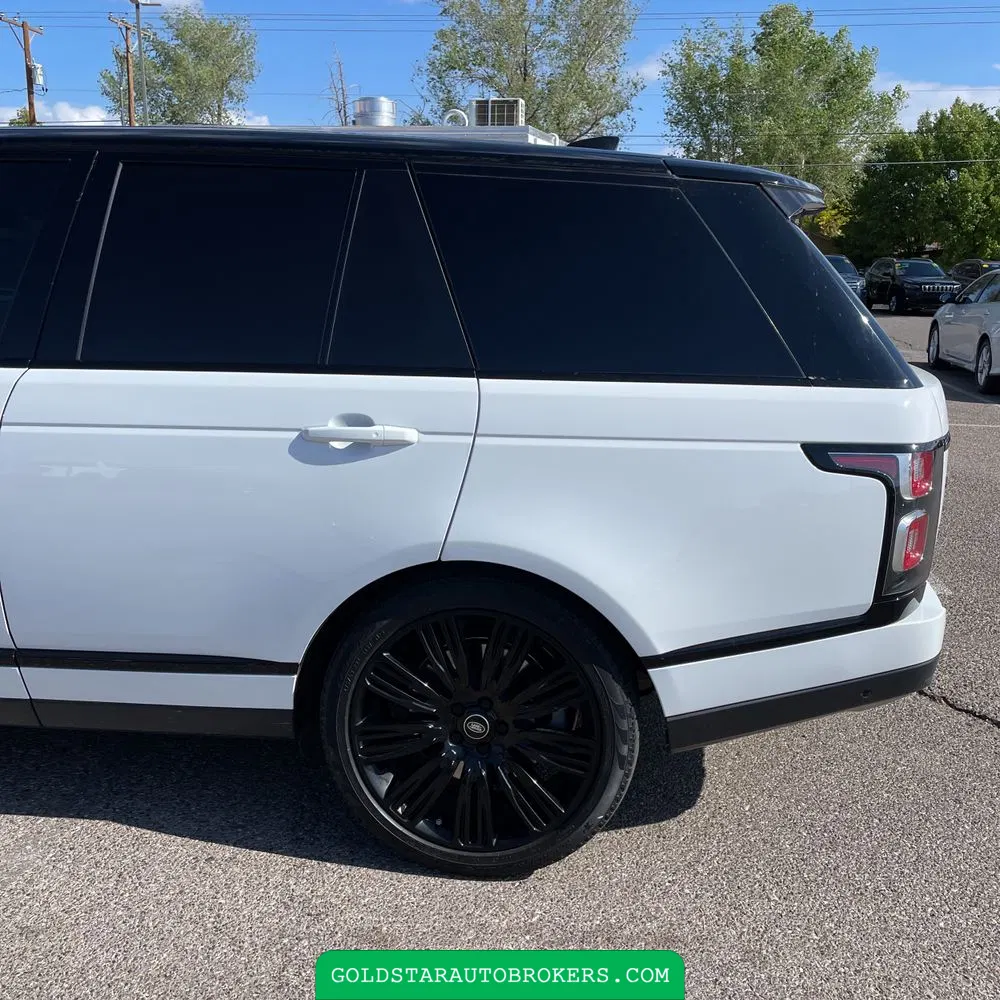 2020 Land Rover Range Rover P525 HSE