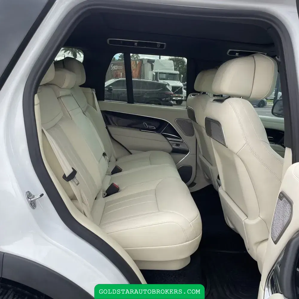 2025 Land Rover Range Rover Autobiography P530