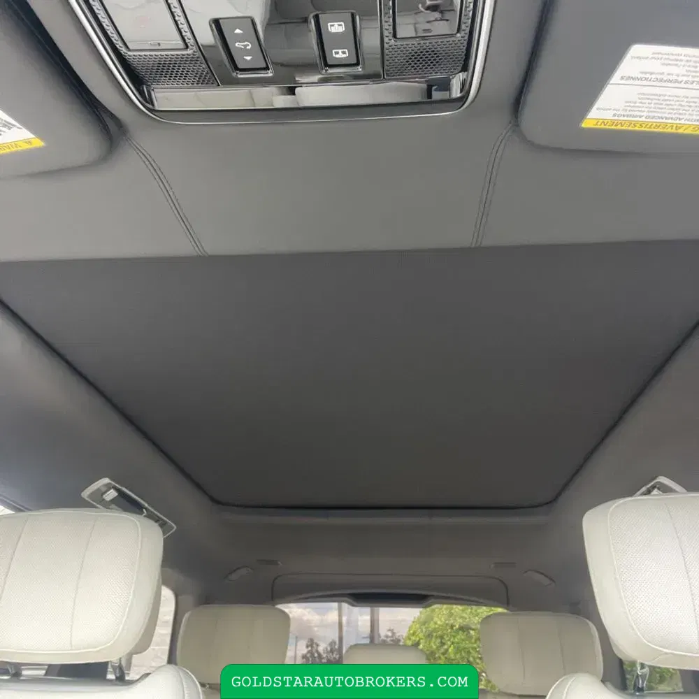 2025 Land Rover Range Rover Autobiography P530