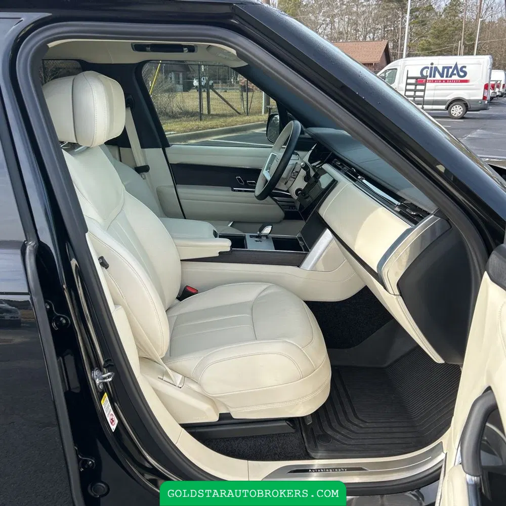 2024 Land Rover Range Rover P550e Autobiography