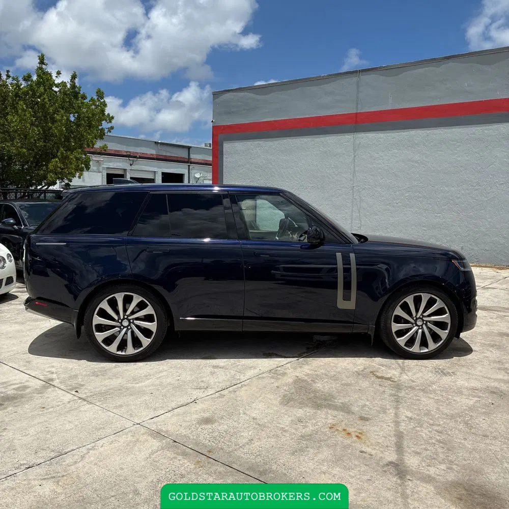 2023 Land Rover Range Rover P530 SE