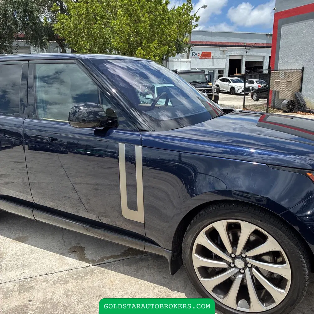2023 Land Rover Range Rover P530 SE